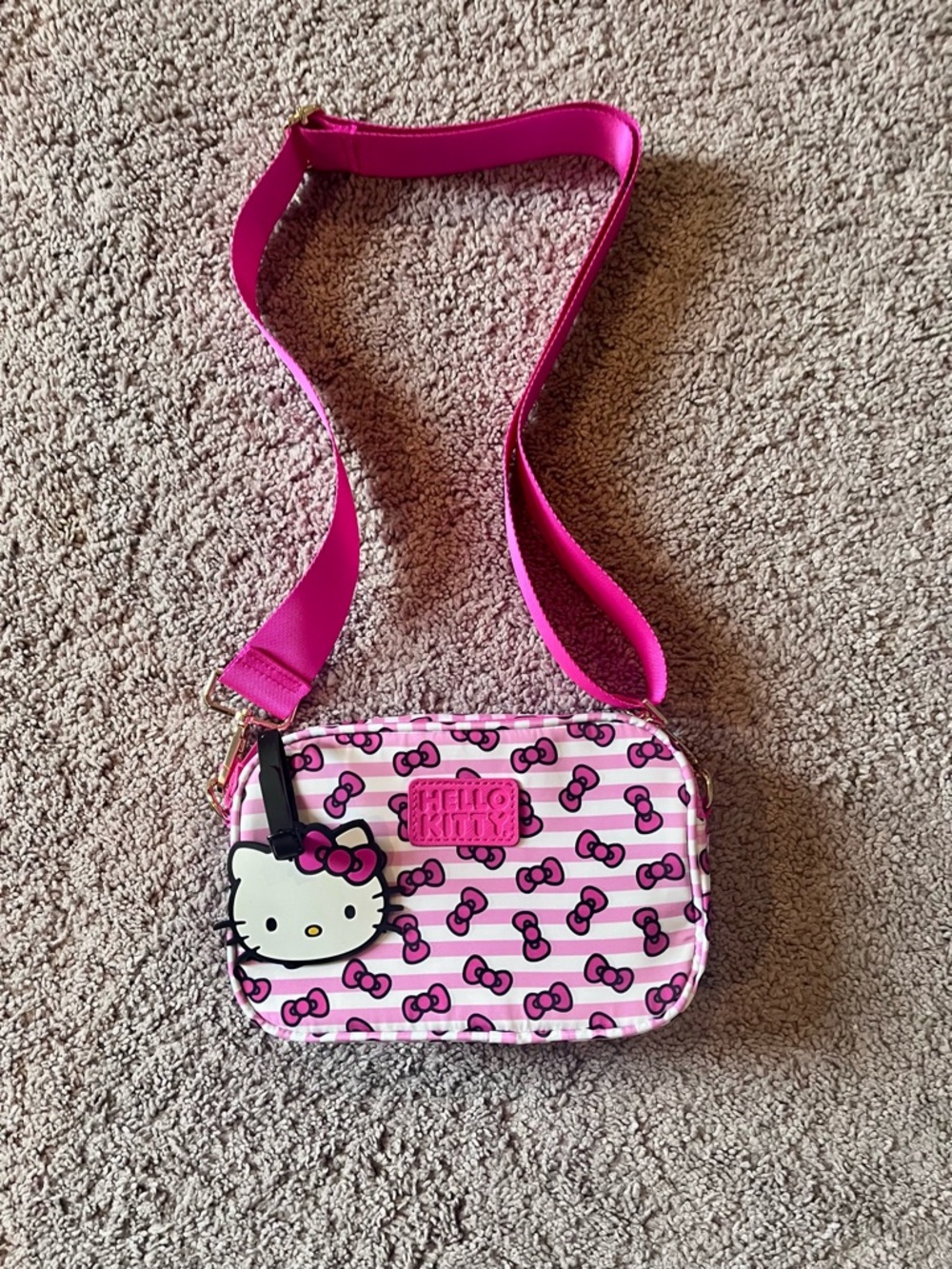 Hello Kitty Pink Striped Bow Crossbody Bag with luggage tag (new)